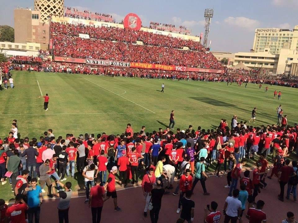 مصر: الجمهور يوقف تمرين الأهلي والسبب..!؟