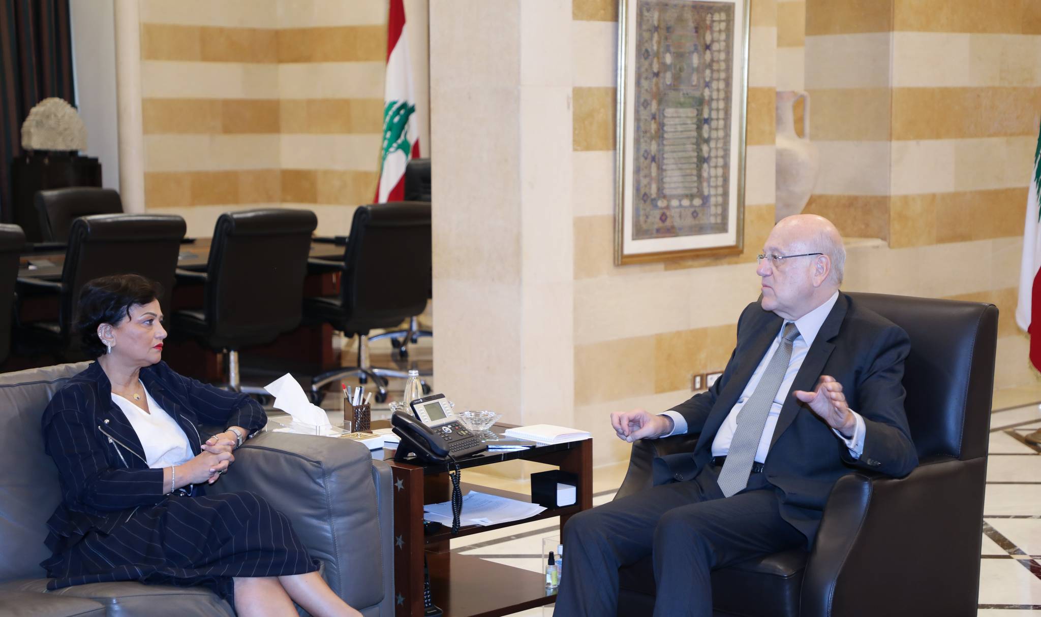 فرونتسكا: قدّمتُ لمجلس الأمن عرضاً عن تطوّرات لبنان
وزير العدل: لمعالجة أوضاع اللاجئين الى "إسرائيل"