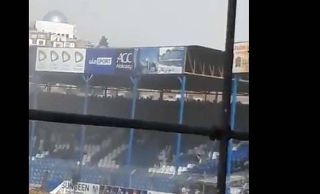 فيديو- لحظة انفجار عبوة ناسفة خلال مباراة كريكيت في كابل