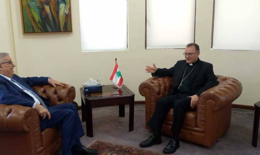 بوحبيب عرض العلاقات الدبلوماسية
مع سبيتيري ومسؤول الخارجية اليابانية