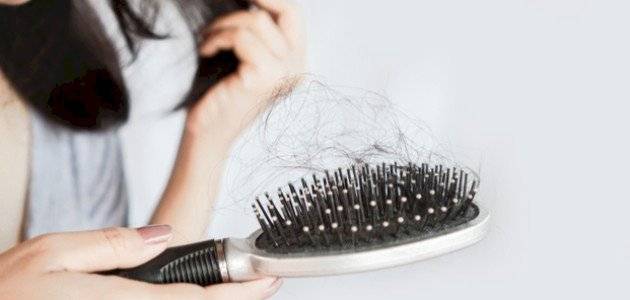 حلول تخلّصكم من مشكلة تساقط الشعر