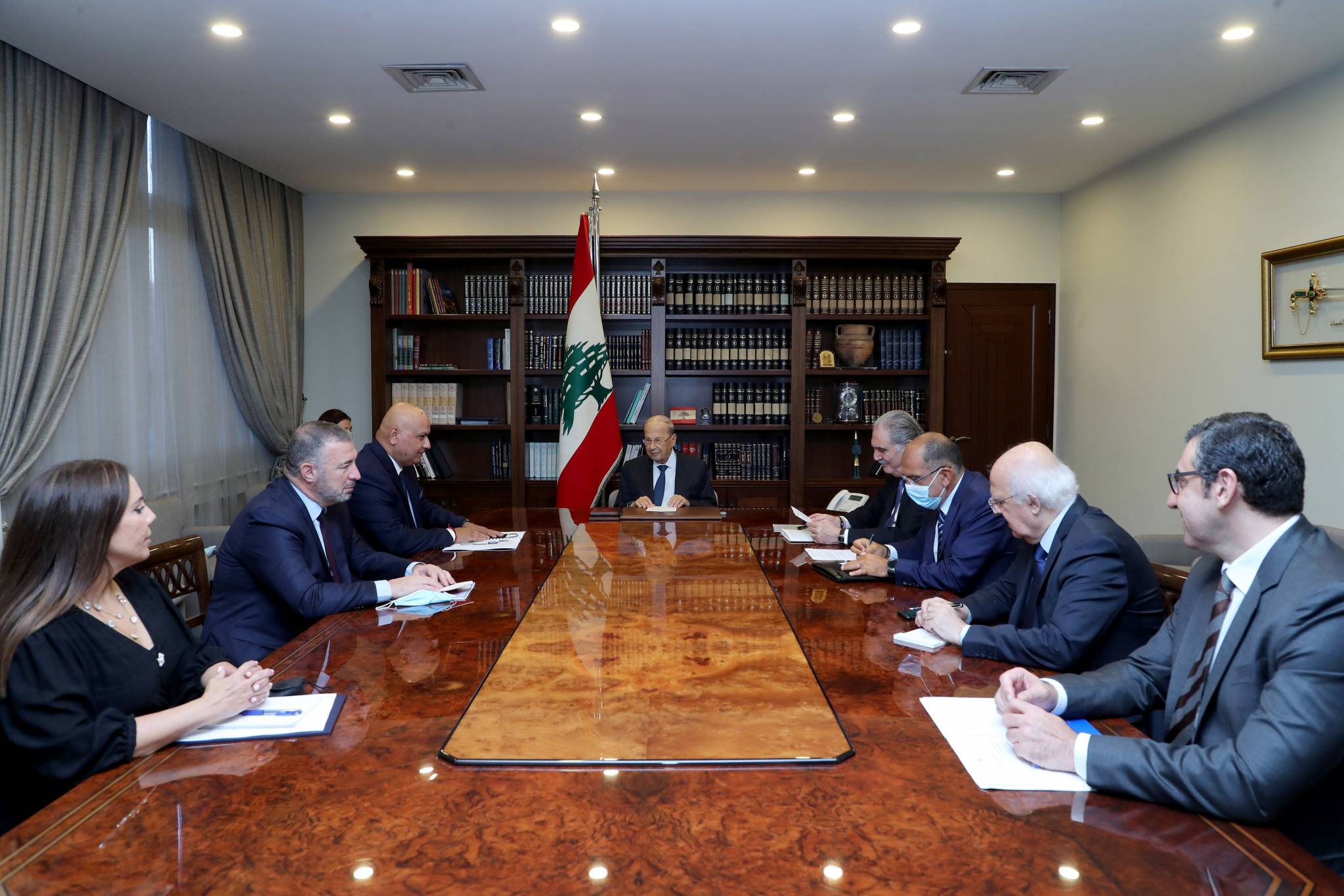 استقبل سفير إيرلندا في زيارة وداعيّة
عون للمدير الجديد لمجموعة البنك الدولي: مُلتزمون
بإجراء الإصلاحات لاستكمال المفاوضات مع صندوق النقد