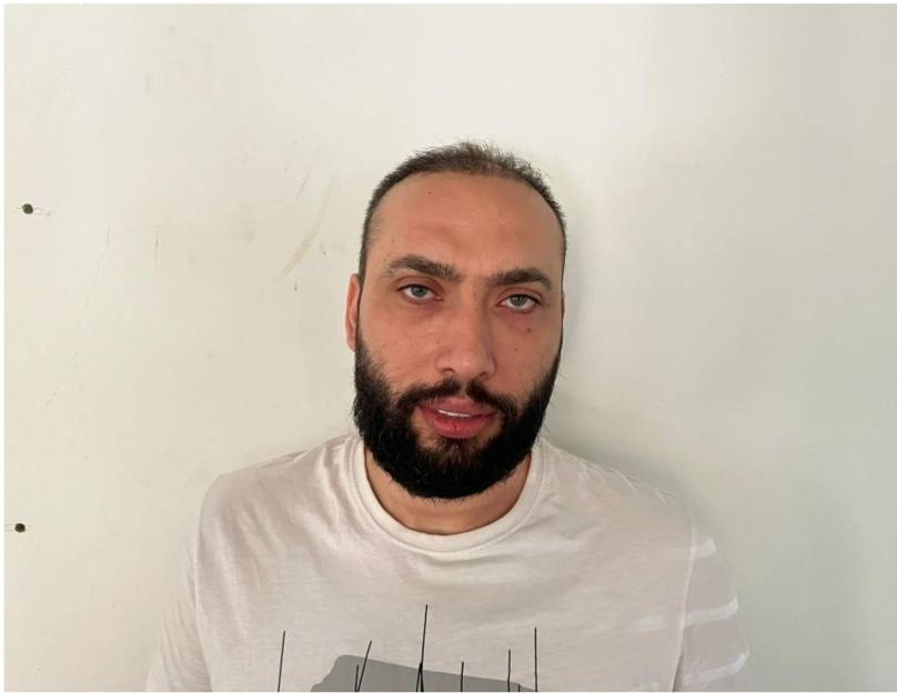 منتحل شخصيات دينية وأمنية في قبضة الأمن.. هل من وقع ضحيته؟