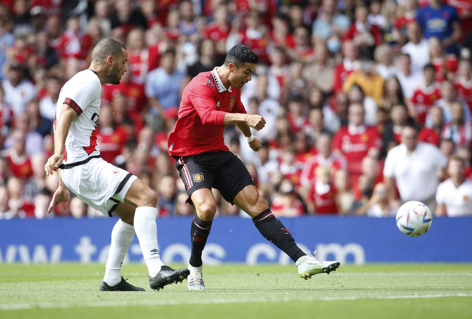 مانشستر يونايتد يتعادل مع فاليكانو (1-1) بمشاركة رونالدو