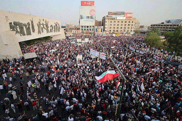 الصدر يدعو متظاهري المحافظات للعودة الى منازلهم