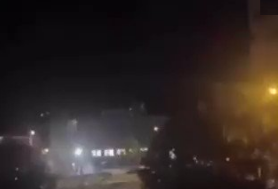 فيديو- هجوم مسلّح على مركز شرطة في ضواحي باريس