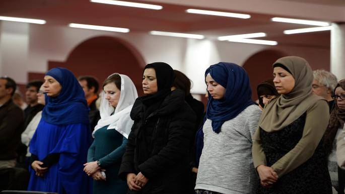 الأمم المتحدة تتهم فرنسا بالعنصرية ضد إحدى المسلمات المحجبات