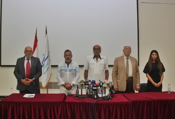 المنتدى الاقتصادي الاجتماعي": التوتر الذي يهدد العديد
من الدول بالركود لن يكون بعيدا بتأثيراته السلبية عن لبنان