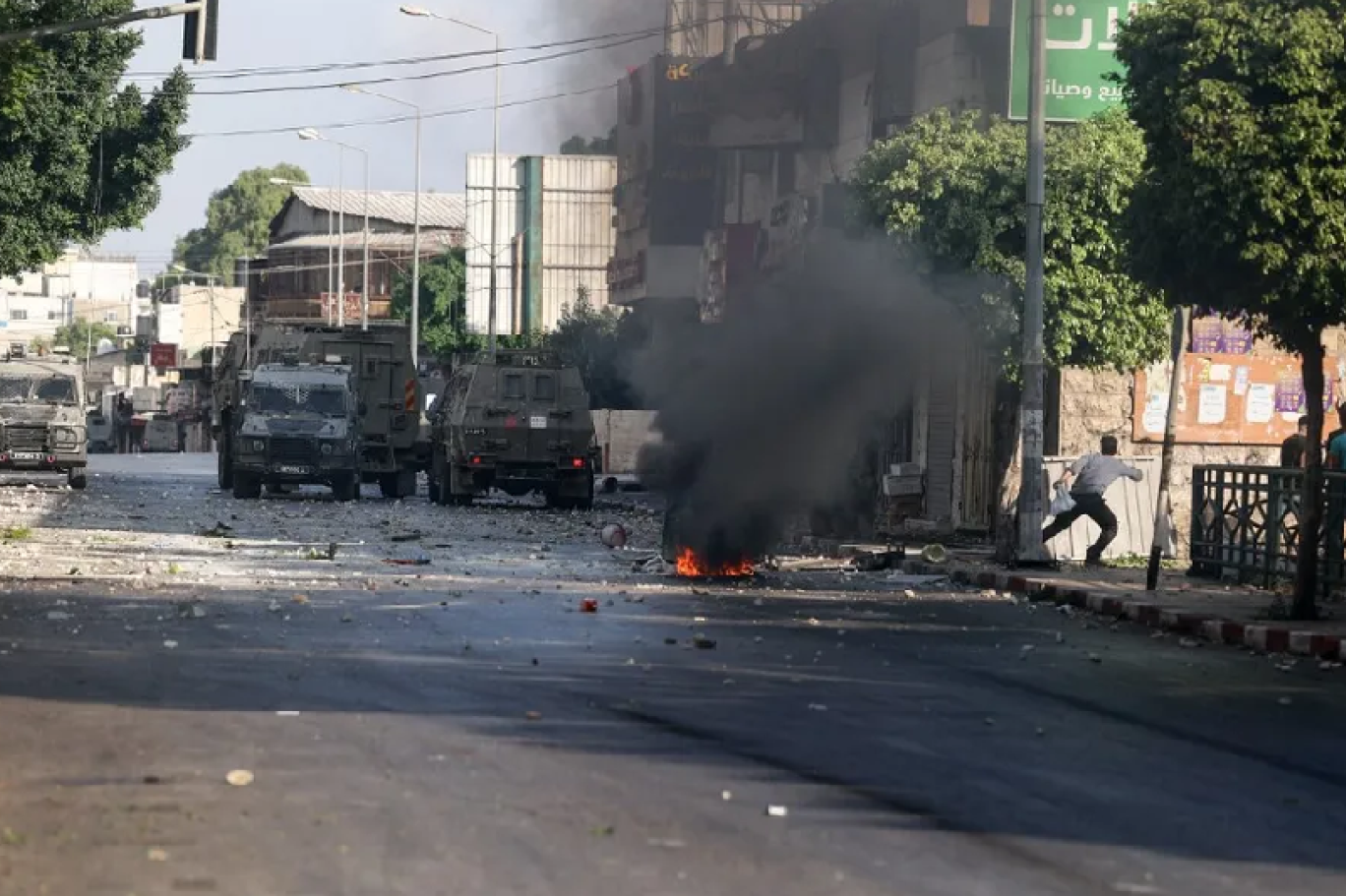 مقتل 3 شبان وإصابة 40 آخرين اثر اقتحام قوات الاحتلال مدينة نابلس