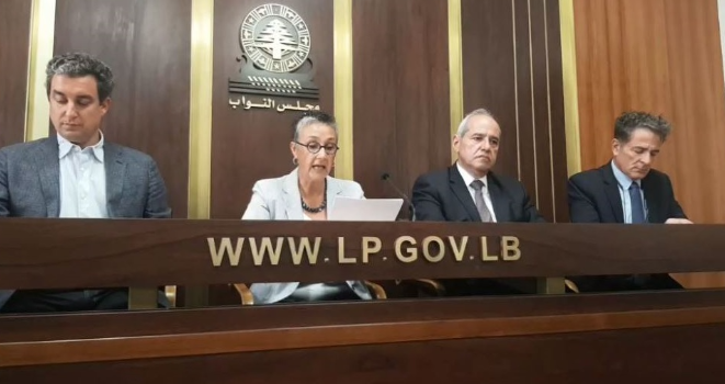 نجاة عون وخلف يسألان الحكومة
عن خطتها لاحتواء الحريق في الإهراءات