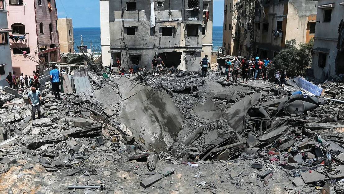 اليوم الثالث للهجوم الإسرائيلي.. ارتفاع حصيلة شهداء غزة وصواريخ المقاومة تصل الى القدس
مستوطنون يقتحمون «الأقصى».. وإدانات فلسطينيّة وعربيّة