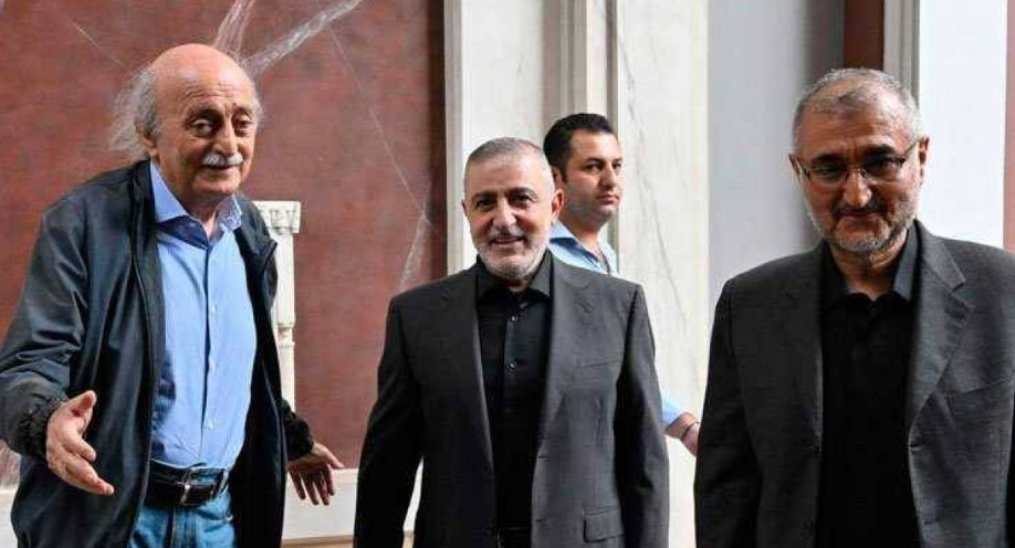 جنبلاط "يطرّي الجو" وينصح "الحزب" بعدم الذهاب للحرب... والأخير يرد: "انشالله"!