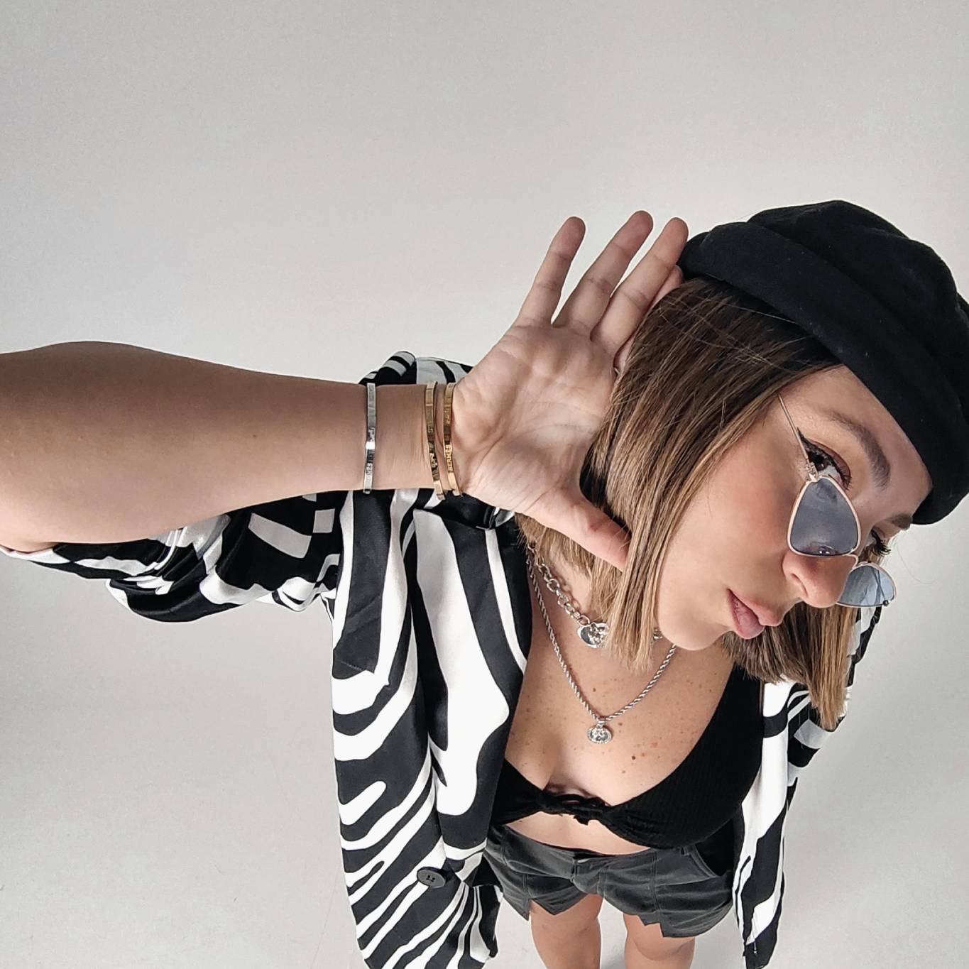 ليا مخّول تطرح "C’est La Vie" باللغة الفرنسيّة