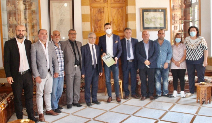تيمور جنبلاط: ضرورة الحوار
مع جميع المكونات السياسيّة
