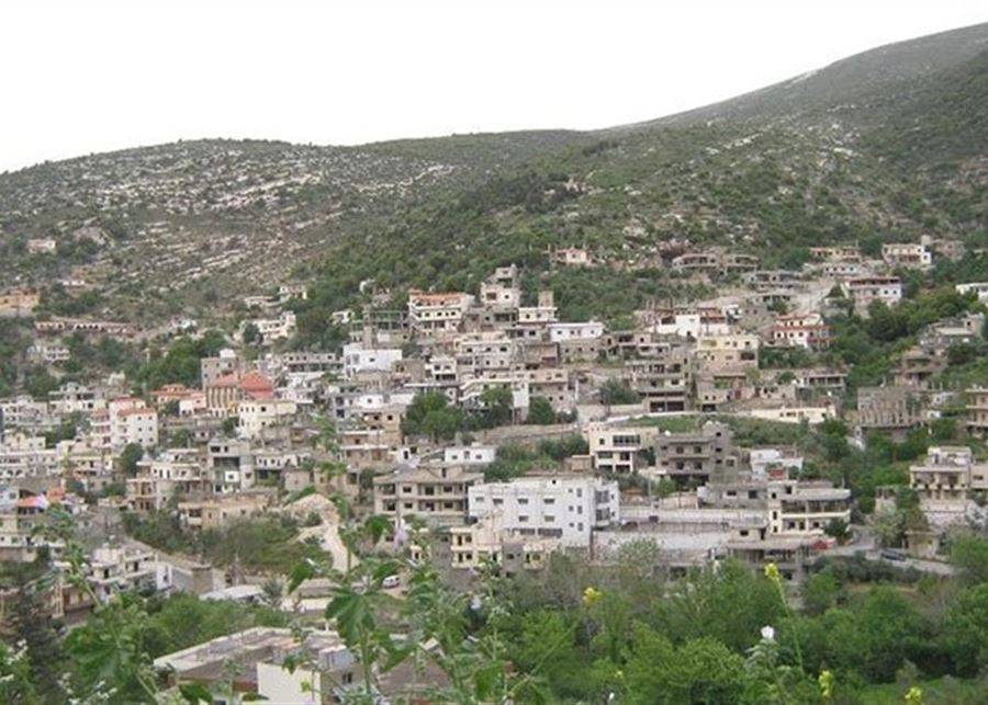 إطلاق نار في هذه البلدة على العمال وشرطة البلدية.. والسبب؟