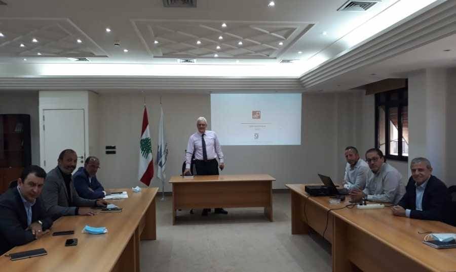 القرم يعرض واقع الاتصالات مع "ألفا" وتاتش" بعد تعديل التعرفة