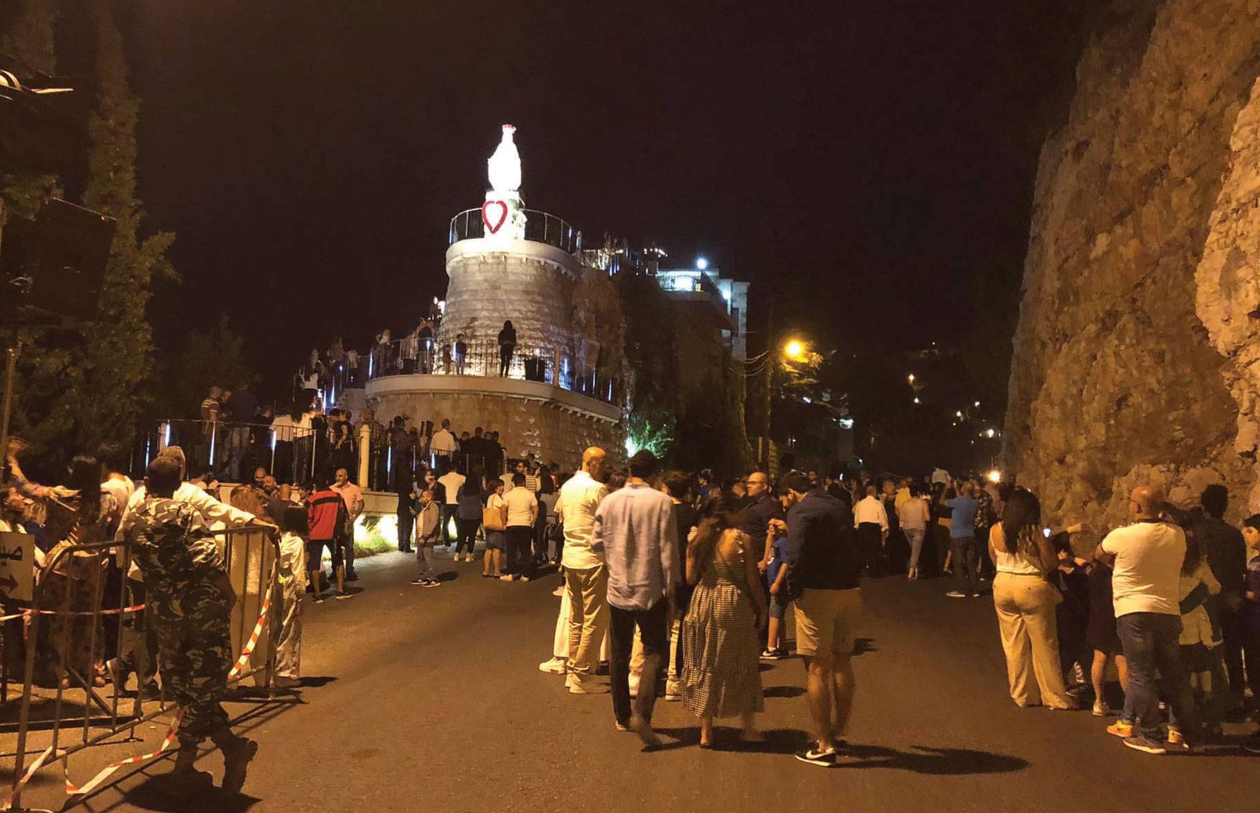 عيد إنتقال السيّدة العذراء... يوم وطني جامع لكلّ اللبنانيين
رسالة ميدانيّة قويّة من المقاومة الى العدو الإسرائيلي : إحذروا المغامرة!
الواقع المعيشي للبنانيين يعيش على وتيرة دولار السوق السوداء
