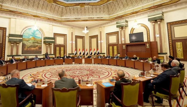 حكومة العراق تدعو الصدر للانخراط في الحوار لوضع آليات لحل شامل