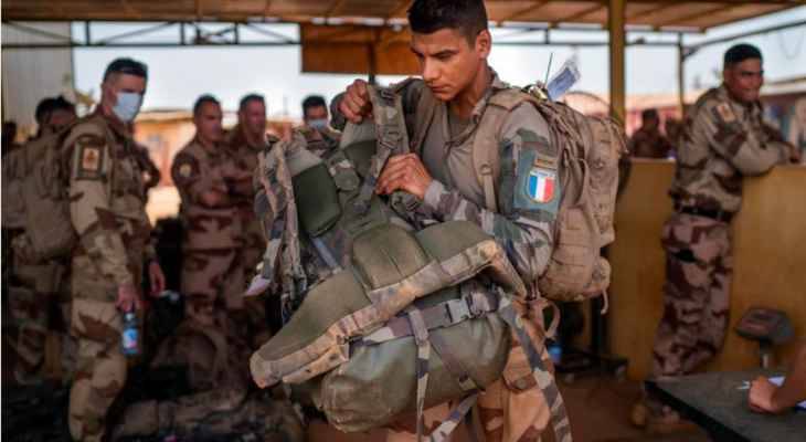 بعد انسحابه من مالي.. الجيش الفرنسي يبقي ثلاثة آلاف عسكري في منطقة الساحل