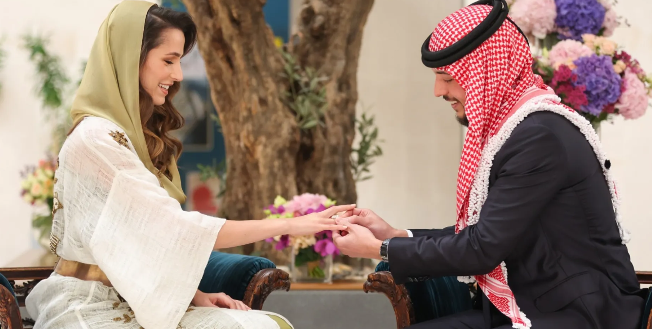 بالصور-  خطوبة ولي العهد الأردني الأمير الحسين بن عبد الله الثاني