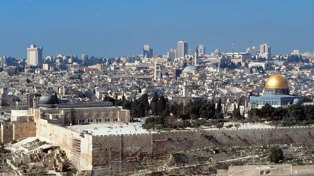 حربٌ إسرائيليةٌ مفتوحةٌ
على القدس والضفّة الغربيّة