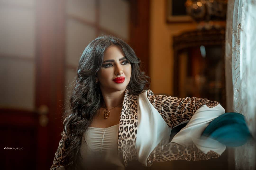 صوفي تتحدى الحبيب باللهجة المصرية" منتش قد الحب"