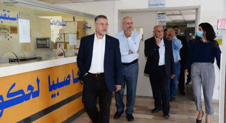 فياض تفقّد مستشفى حاصبيا الحكومي
وقدّم باسم حزب الله كميّة من المازوت