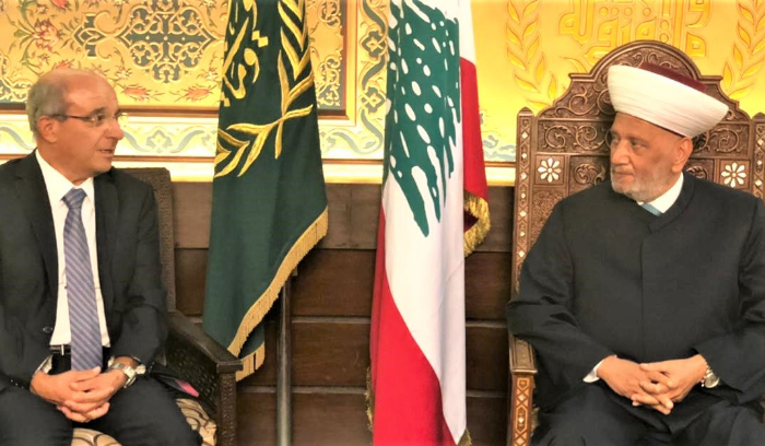 دريان عرض التطوّرات مع البزري
كلاس: لبناء مُجتمع سلامي يُستثمر بالشباب