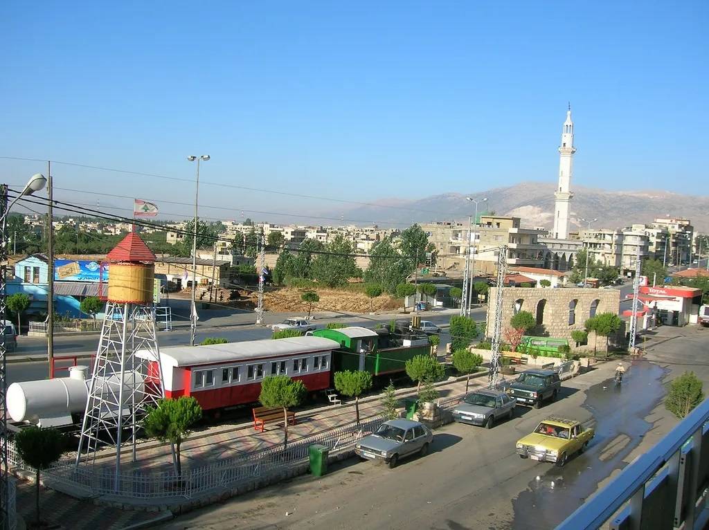توقيف ناشط يقفل طريق سعدنايل - تعلبايا