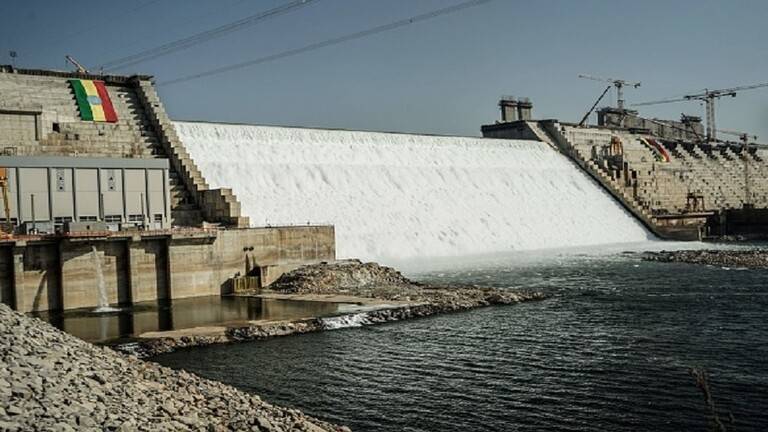 توربينات سد النهضة تقلل تدفقات النيل الأزرق