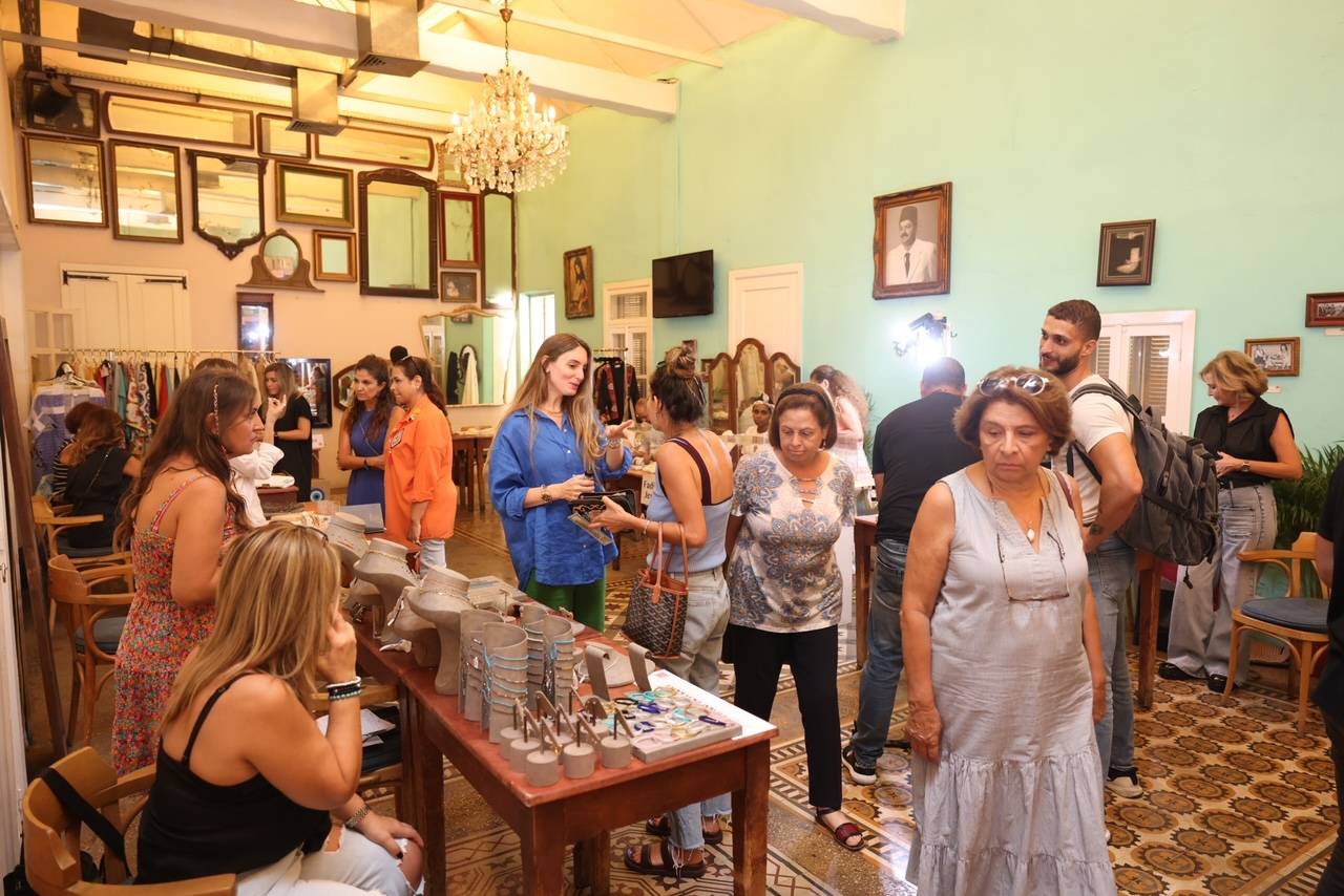 بحبك يا لبنان" معرض فني ليوم واحد يكرّم المصممّين اللبنانيين في قلب بيروت