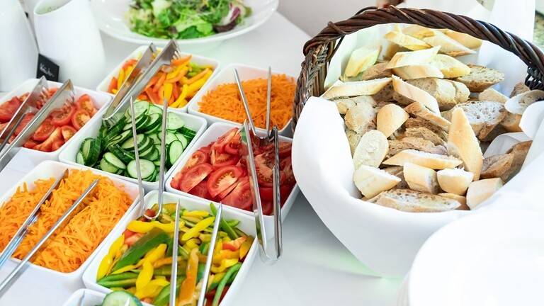 12 خرافة حول الطعام تضر بصحتك