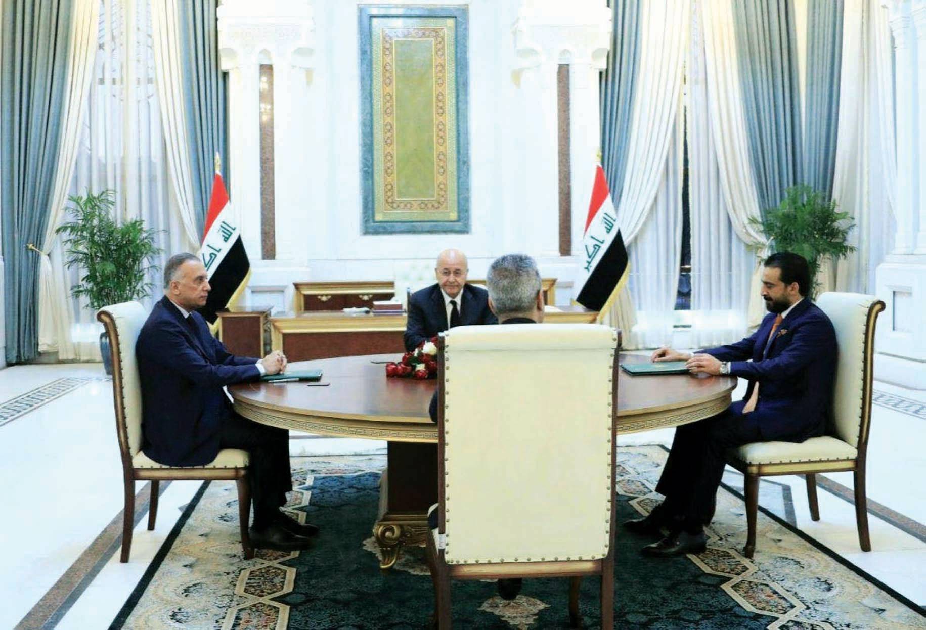 صالح والكاظمي والحلبوسي يدعون الى تجاوز الأزمة
والصدر يطرح شروطا جديدة للانتخابات المبكرة