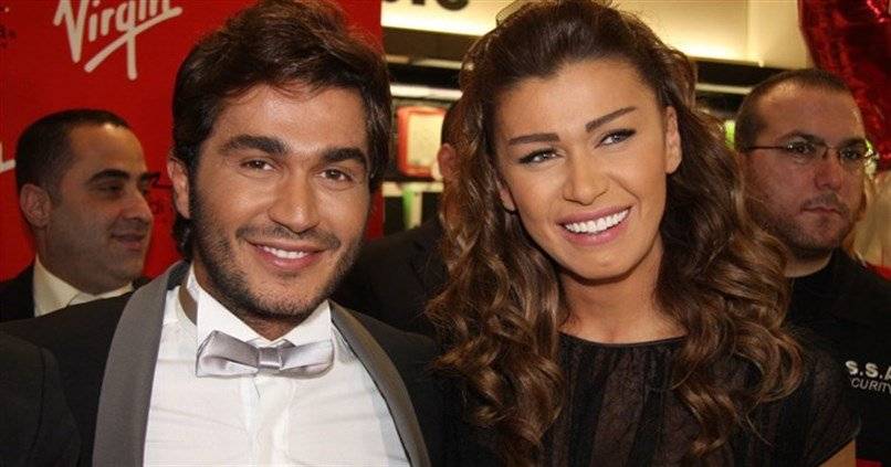 بالفيديو- الظهور الإعلامي الاول للممثلة نادين الراسي بعد وفاة شقيقها الفنان جورج الراسي!