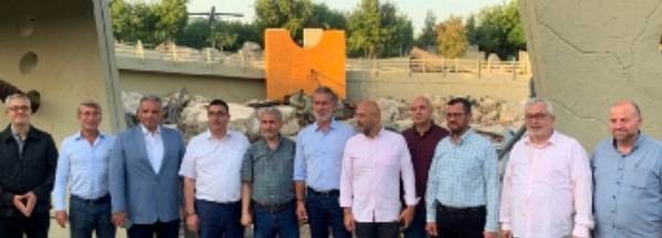 وزراء حملة "كلّنا للجنوب" في استضافة "معلم مليتا"
المرتضى: نعلن إدراج المعلم
على اللائحة الرسميّة للمتاحف اللبنانيّة