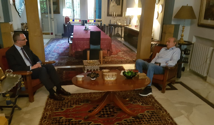 جنبلاط عرض مع سفير تركيا التطوّرات