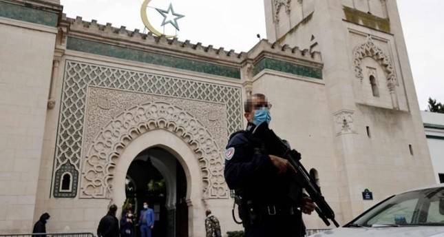 انتقادات لقرار محكمة فرنسية بسجن إمام مسجد جزائري