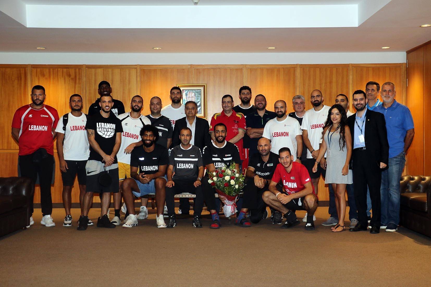 عودة بعثة منتخب لبنان لكرة السلة
واستقبال حاشد لها في صالون الشرف بالمطار