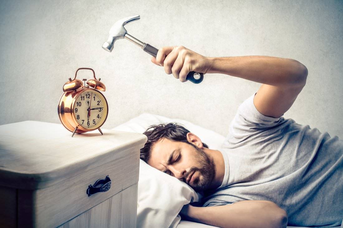 لهذا السبب.. لا تضغطوا على الغفوة snooze في منبه الهاتف!
