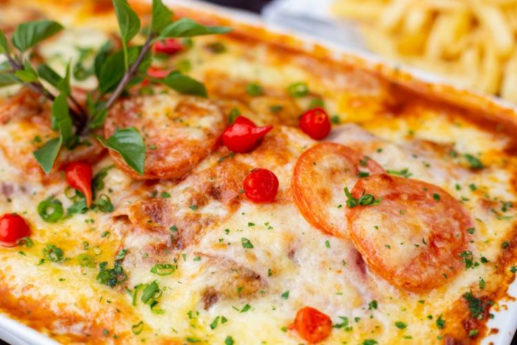 طريقة عمل معكرونة البيتزا بالدجاج