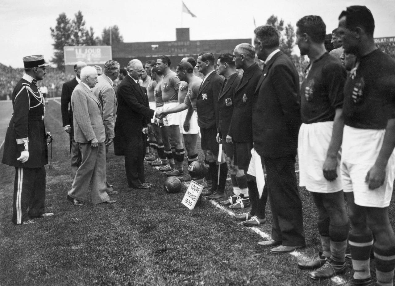 كأس العالم في فرنسا 1938: المنتخب الإيطالي يحتفظ بلقبه.. وهداف البطولة البرازيلي ليونيداس يلعب "حافي القدمين"