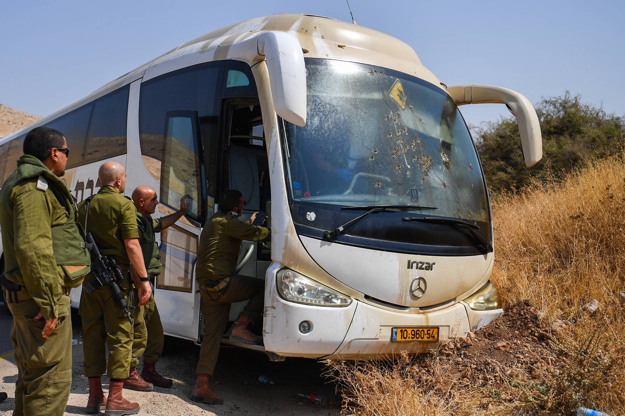 حزب الله بارك العمليّة الفلسطينّية
ضدّ حافلة جنود إسرائيليّة في الأغوار