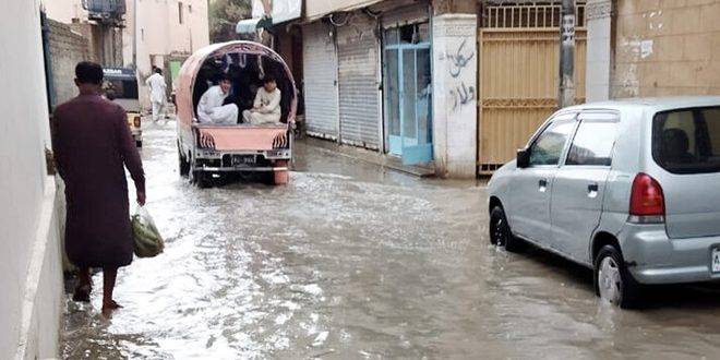 مقتل أكثر من 1162 شخصاً وإصابة 3554 بسبب الفيضانات في باكستان
"منظمة الصحة": تدمير نحو مليون منزل.. إتلاف 2200 ميل من الطرق و157 جسراً