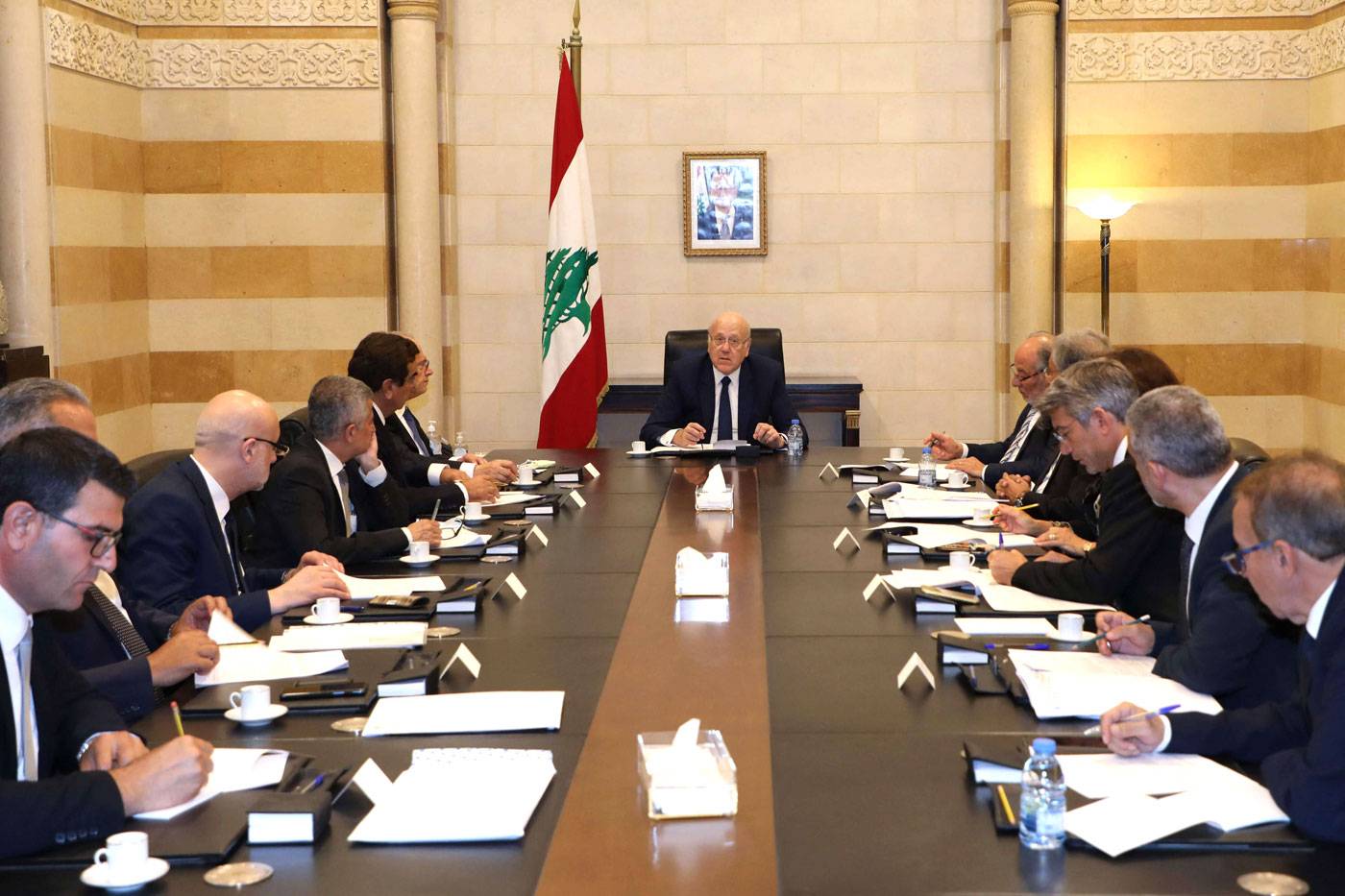 هل بامكان حكومة ميقاتي إستلام صلاحيات رئيس الجمهورية؟