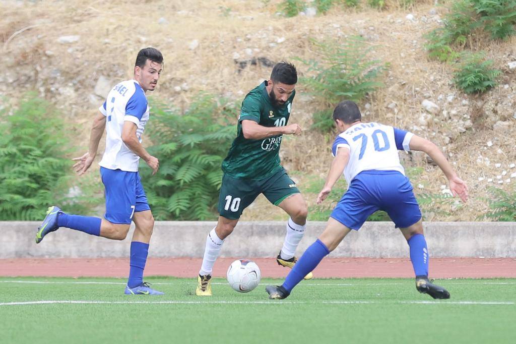 بطولة لبنان : تعادل الأنصار مع الساحل وفوز البرج على السلام