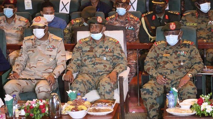 غوتيريش يطالب البرهان وحميدتي بترك السياسة