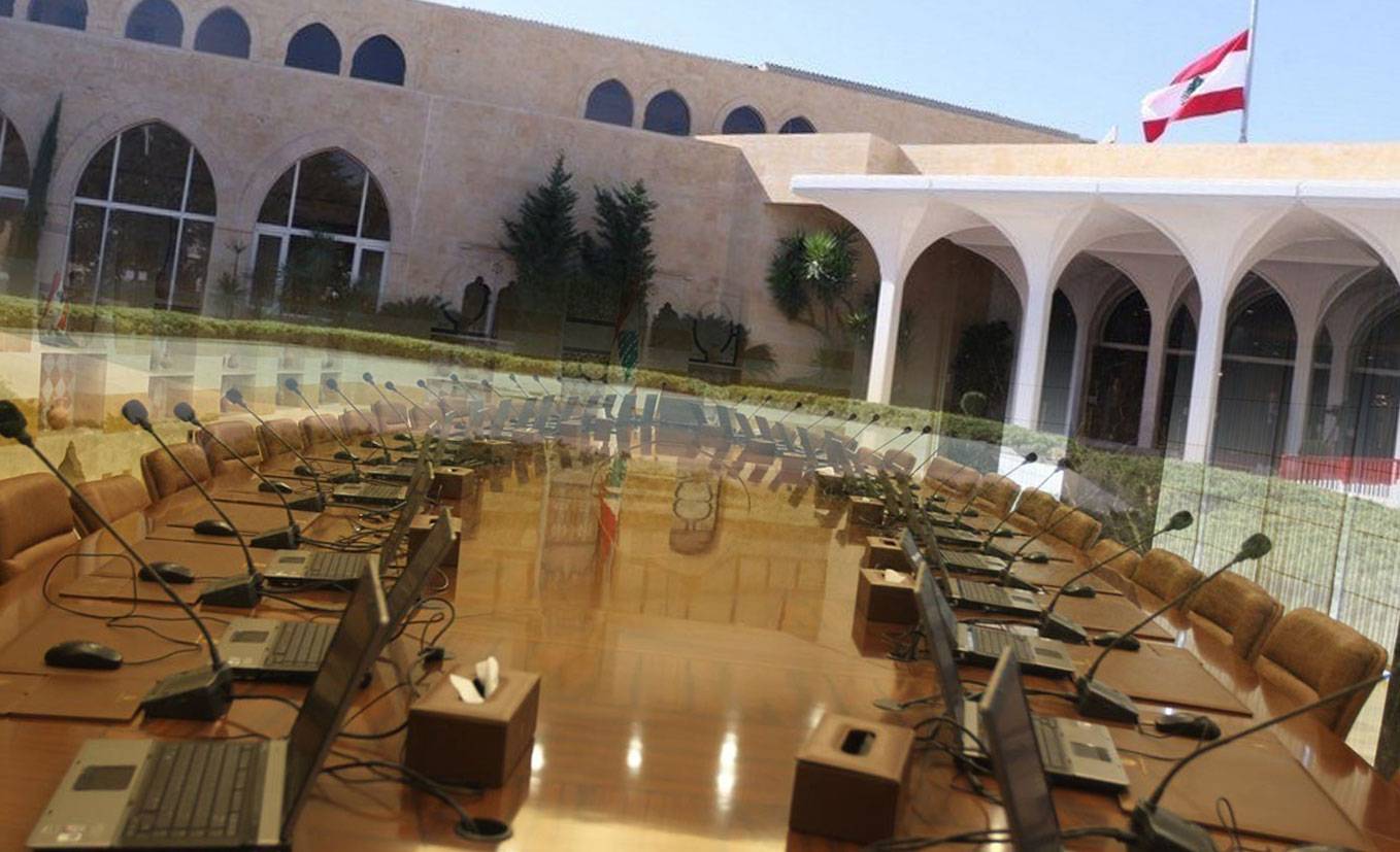 ترسيم دون مراسيم لحكومة جديدة والرئاسة بين السطور الدستوريّة