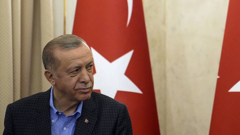 أردوغان يصف الأسلحة التي تمنحها أوروبا الى أوكرانيا بالخردة