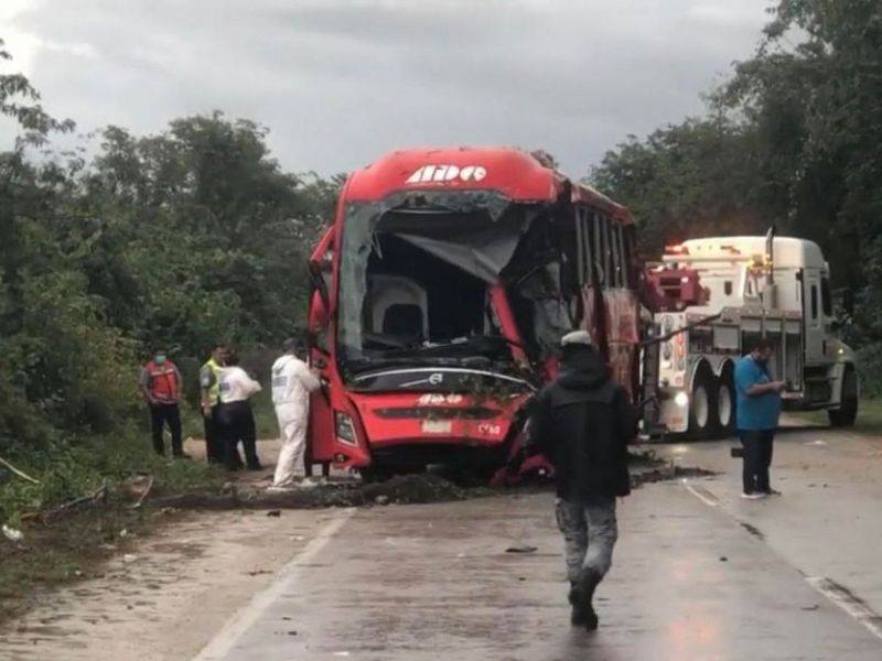 20 قتيلا جراء اصطدام مقطورة بحافلة ركاب شمالي المكسيك