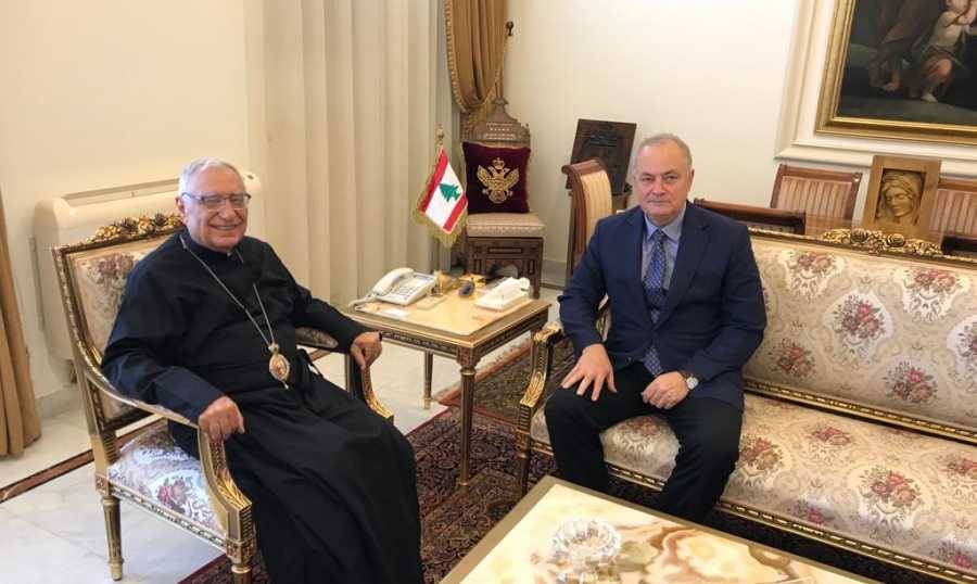 عرض مع روداكوف تأثير الأزمة على لبنان
العبسي: لتنته الحروب وليعمّ السلام حول العالم